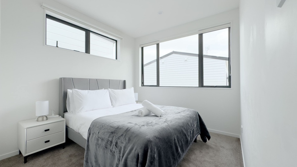 Papakura House | Modern 3-bds Townhouse in South Auckland
