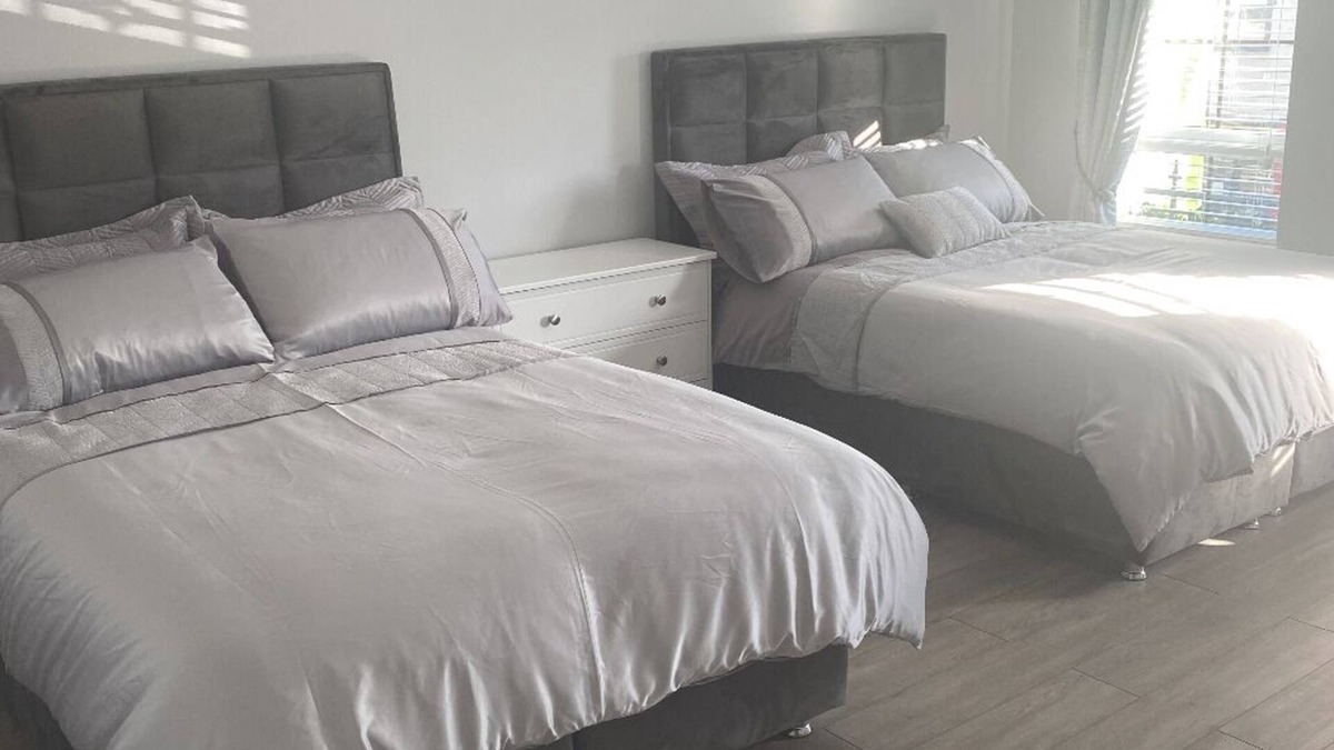 Bellaghy Apartment | Modern 3-Bed Apartment in Magherafelt Sleeps 8