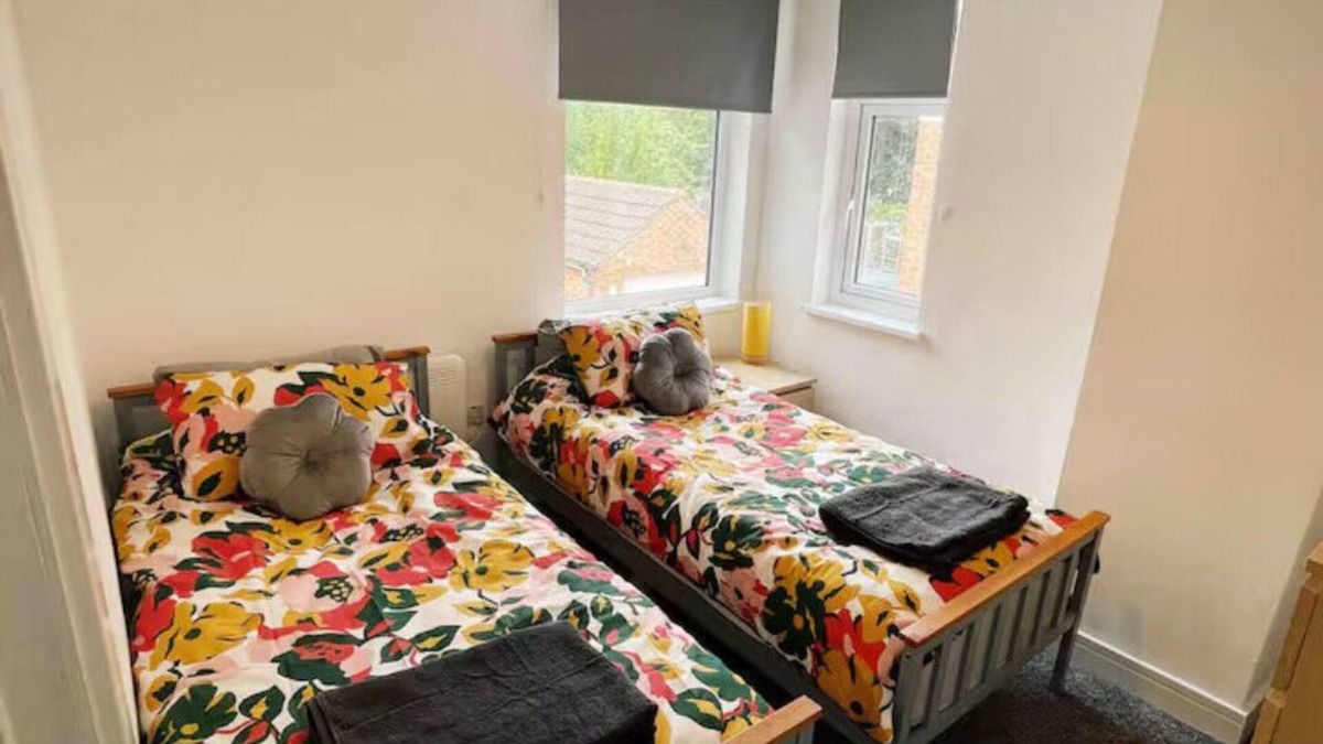 North Ferriby House | Modern 3 bed home next to railway station