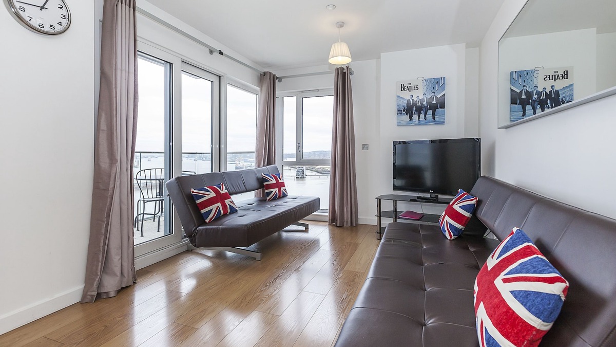 Peninsula Apartment | Modern 3 bedroom apartment