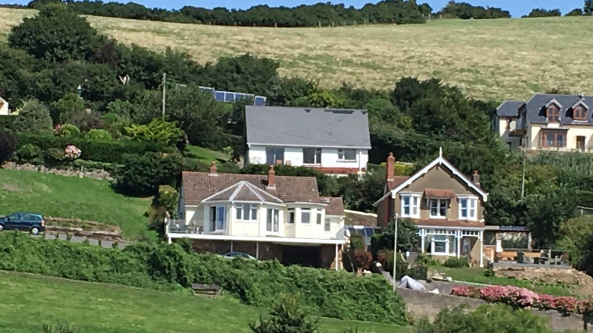 Combe Martin House | Modern 3 Bedroom Bungalow with Fantastic Views Over the Bay of Combe Martin