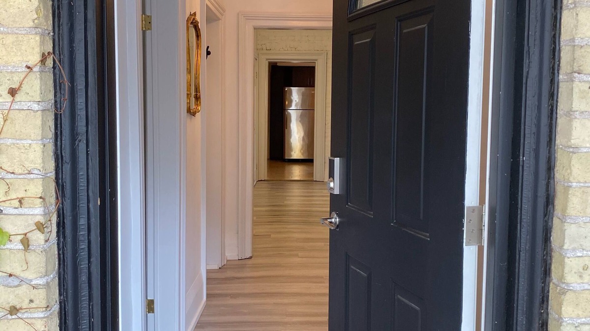 London House | Modern 3 Bedroom - Close to DT
