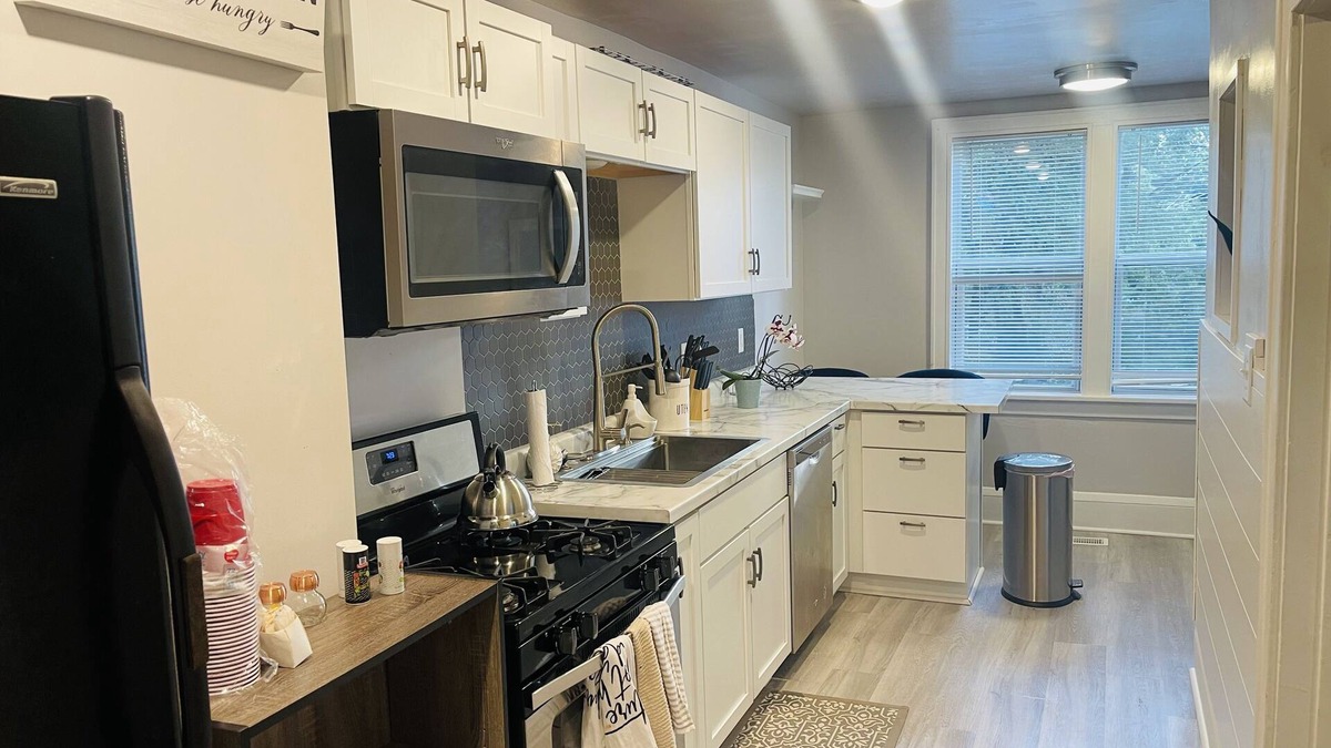 North End House | Modern 3 Bedroom Farmhouse