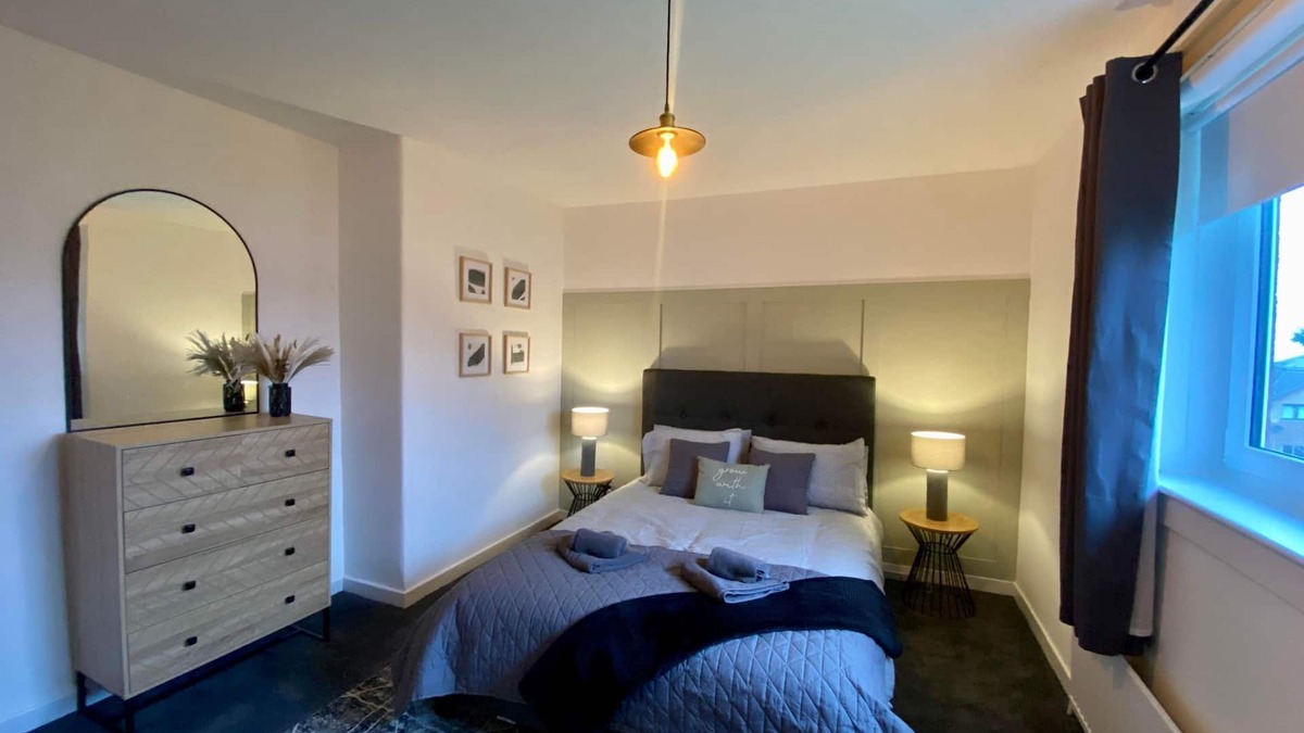 Hamilton Apartment | Modern 3 bedroom fully equipt apartment in Hamilton
