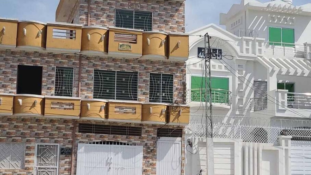 Gujar Khan Apartment | Modern, 3 Bedroom House located near city!
