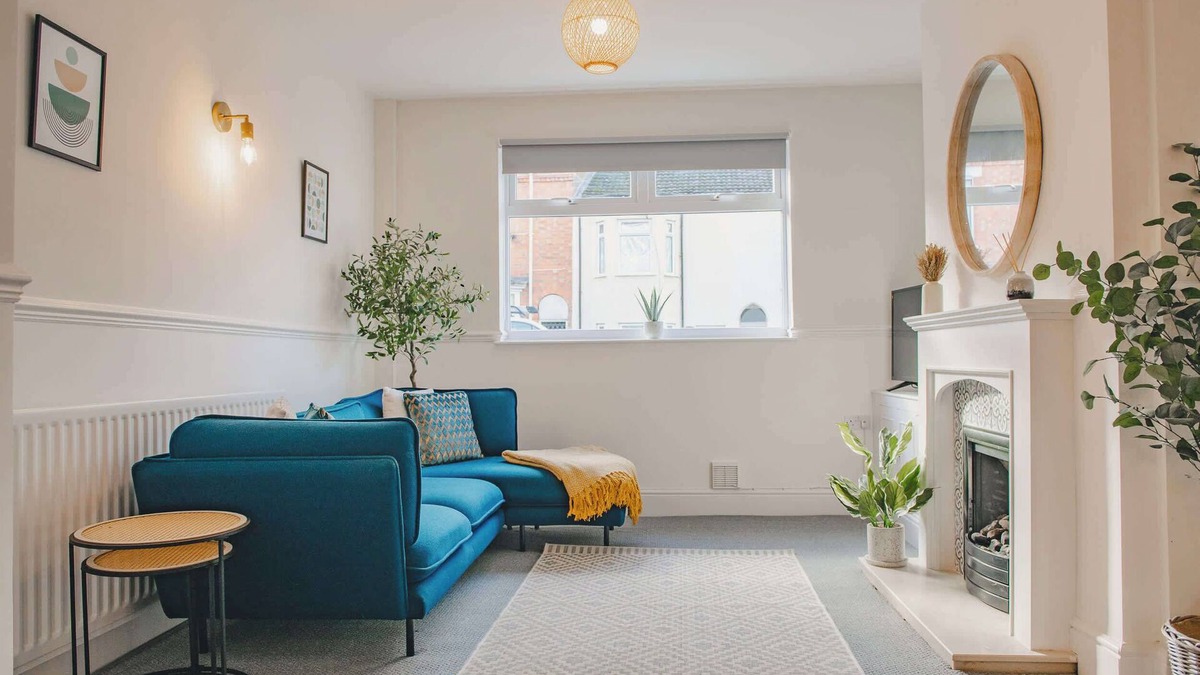 Rugby House | Modern 3 Bedroom Home in Central Rugby