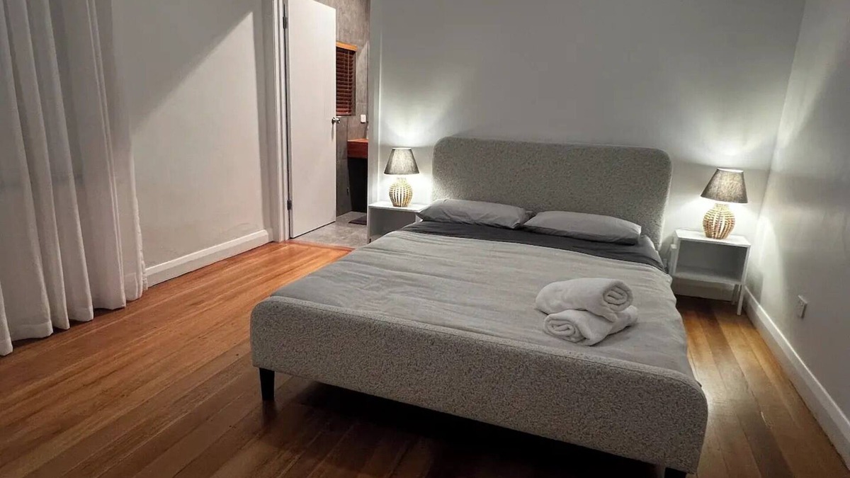 Playford House | Modern 3 Bedroom House in Cowell