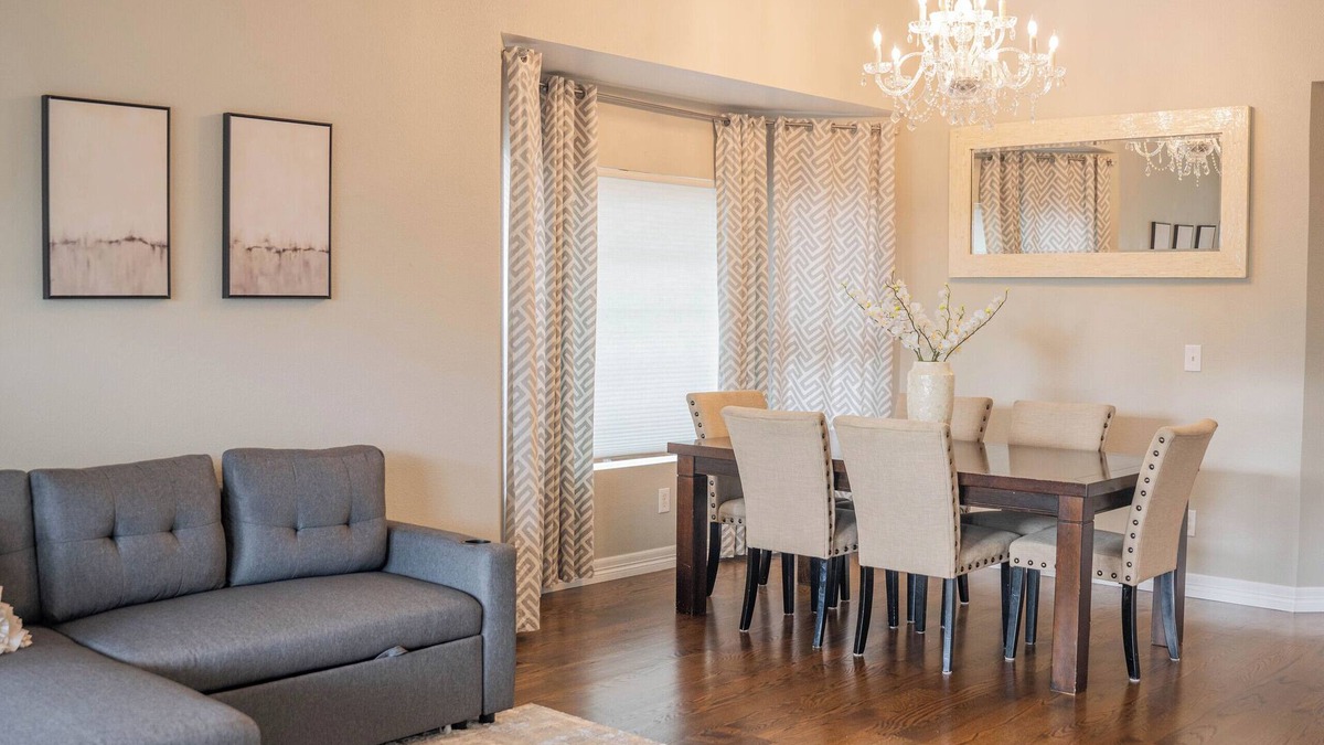 Commerce City House | Modern 3 BR Family Retreat;10 min DIA; Pool