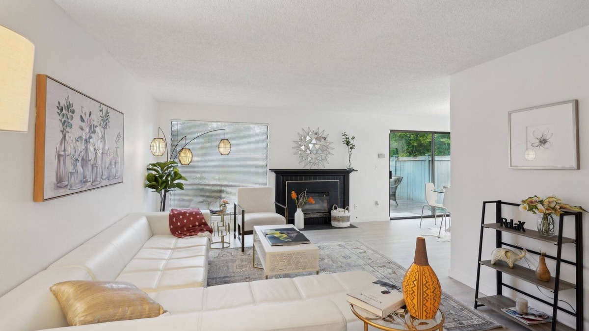 Auburn House | Modern 3bd, 2.5 bath townhome, AC, WiFi, across from Muckleshoot Casino, parks