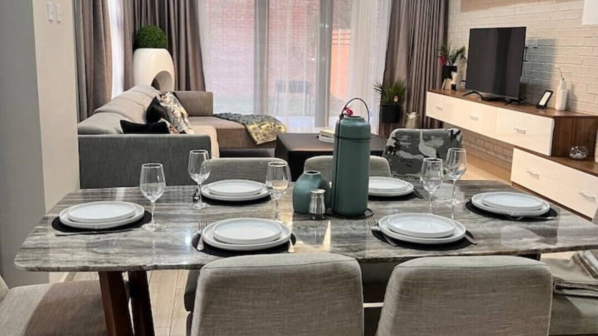 Greendale House | Modern 3bed oasis Secure private