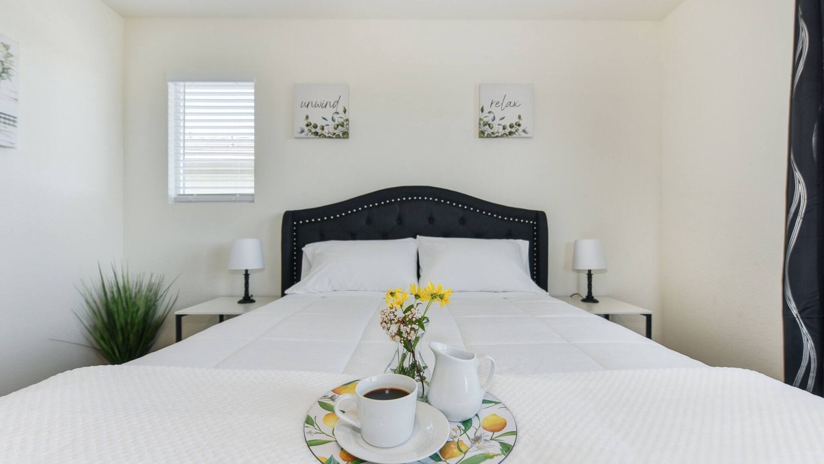 Roseville House | Modern 3BR/2BA Perfect for Longer Stays