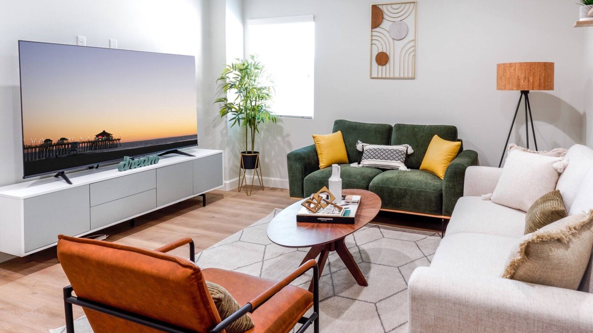 Westminster House | Modern 3BR Disney Luxe - Sleeps up to 12 w Game Room/PoolTable+Arcade/EV