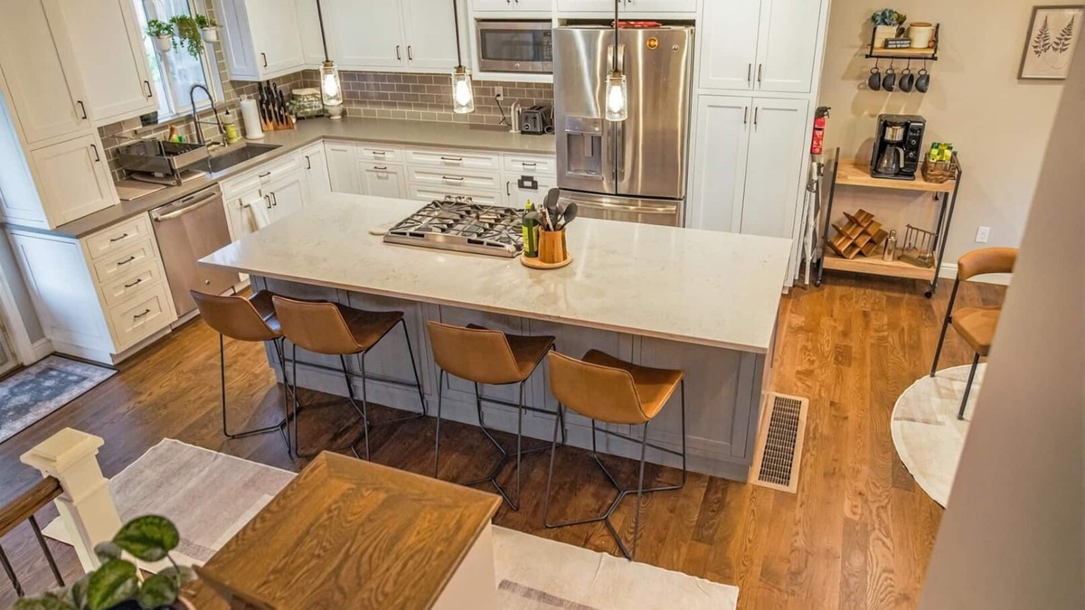 Marston House | Modern 3BR Getaway: Backyard Oasis, Chef Kitchen, Offices & 15 min to Red Rocks