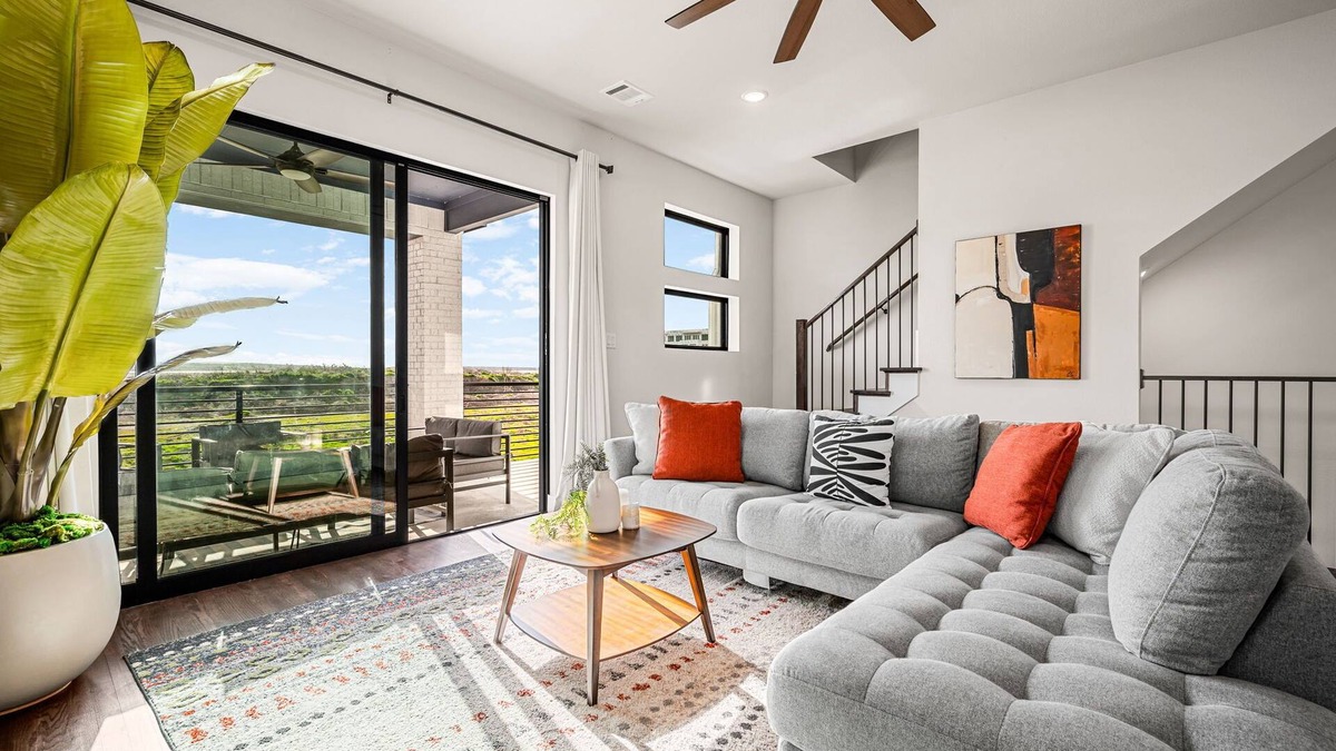 Rowlett House | Modern 3BR Lake House in Rowlett