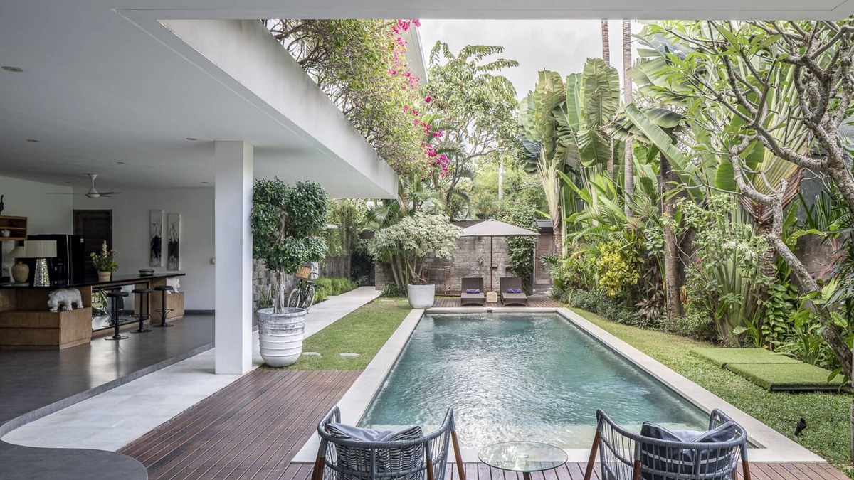 Dyanapura Villa | Modern 3BR Luxury Villa ★ 5 minutes walk to Beach