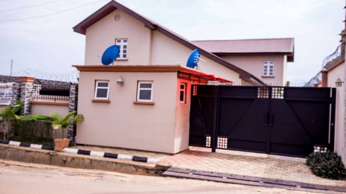 Ibadan House | Modern 4 Bedroom En-suite duplex 24/7 Security