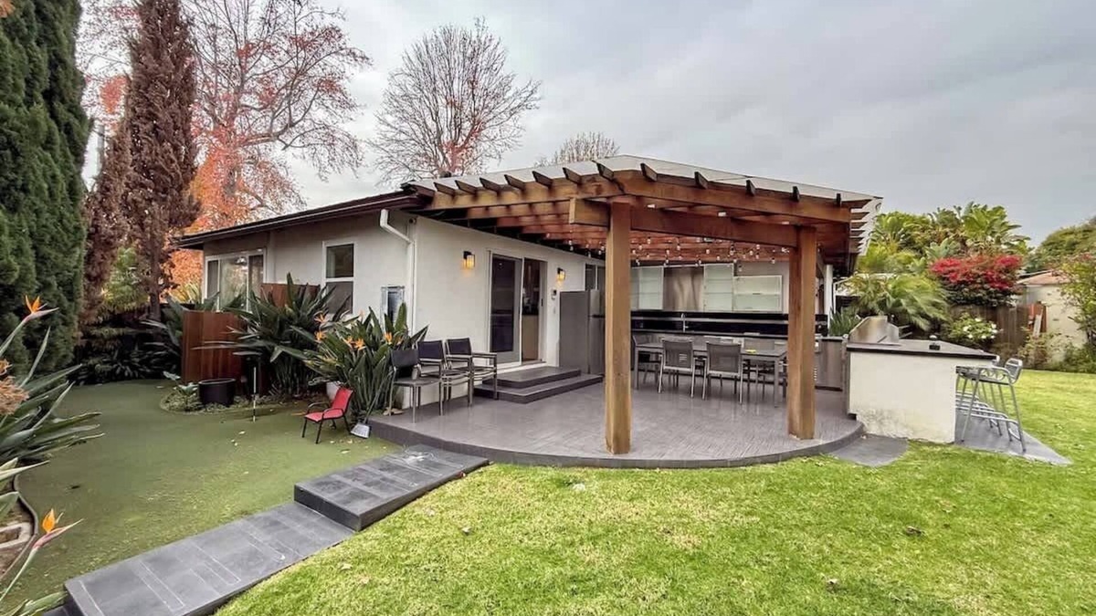 West Los Angeles House | Modern 4BR Gem Near Beverly Hills By Allevo Homes