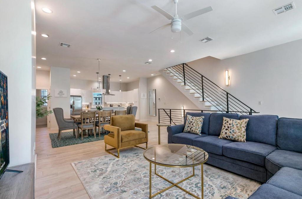 Mid-City House | Modern 4BR Townhouse in Bienville Villas