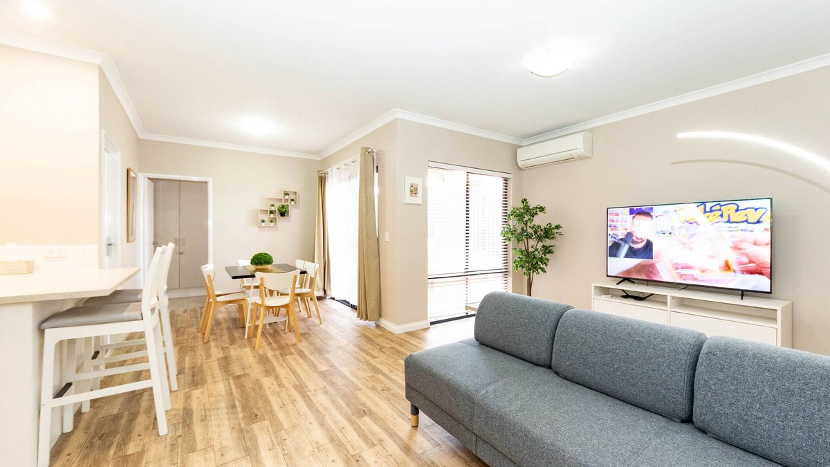 Cloverdale House | Modern 4X2 Perth house near Stadium/Casino/Airport