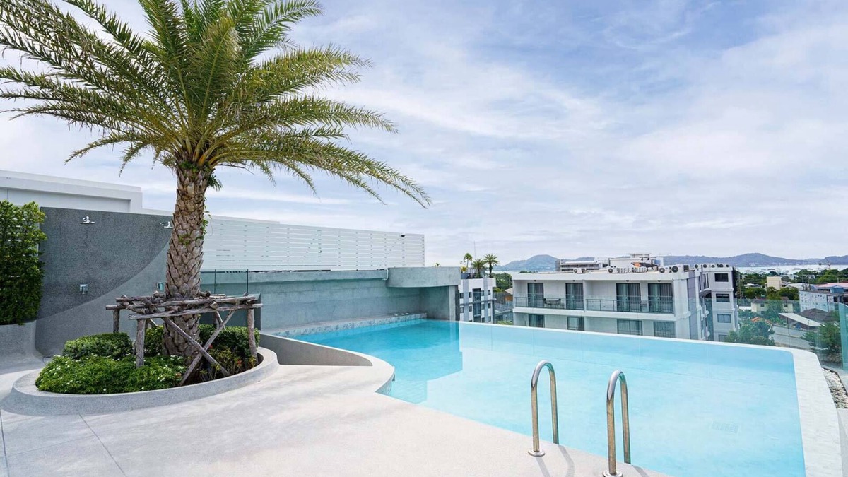 Chalong Apartment | Modern 61m2 Apt, Ideally located (200Mbps+ Wi-Fi)