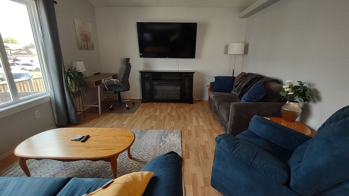 Grande Prairie House | Modern and Bright 2 Bedroom Suite