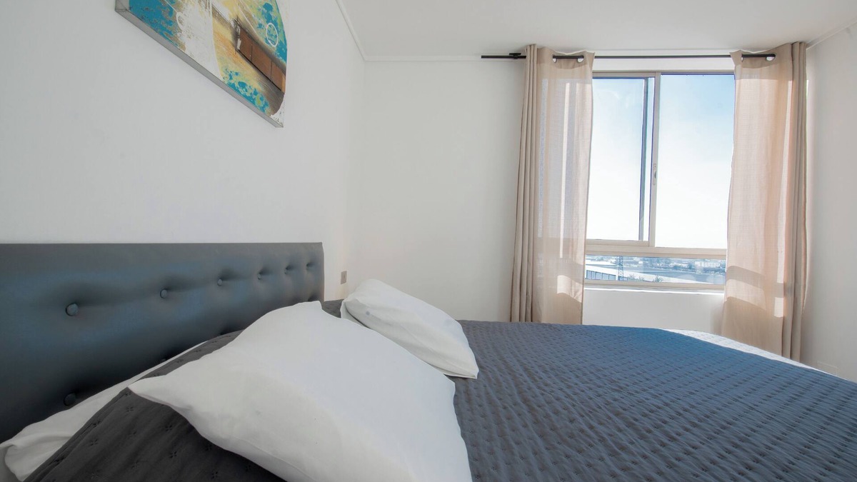 San Joaquin Apartment | Modern and bright family apartment (close to Carlos Valdovinos subway station).