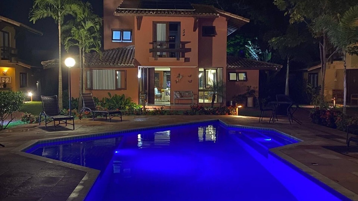 Arraial d'Ajuda House | Modern and comfortable beach house with gourmet space 50 m from the beach