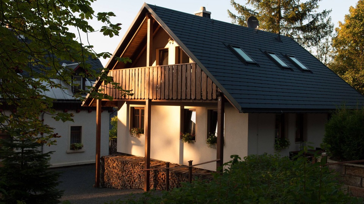 Barenfels House | Modern and cozy apartment right on the forest
