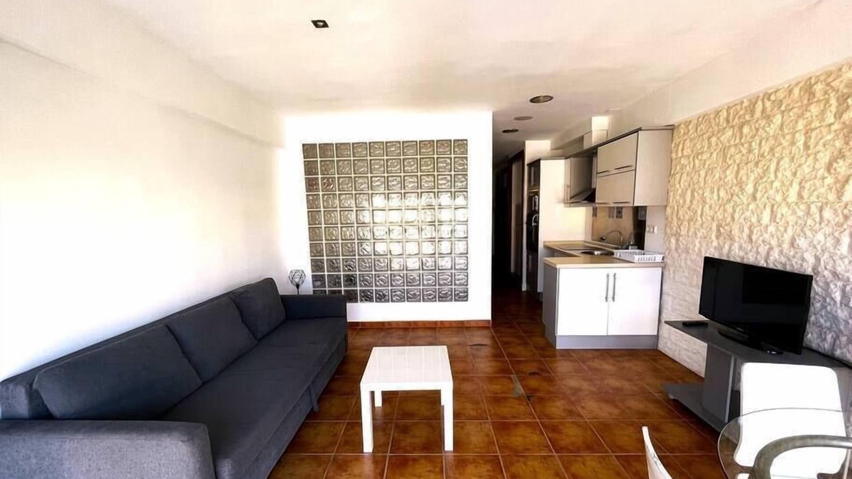 Playa Pobla de Farnals Apartment | Modern and spacious studio