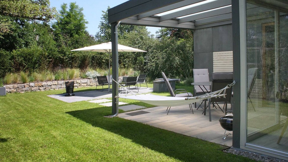 Volkach Apartment | Modern and innovative vacation home (40 sqm) with garden