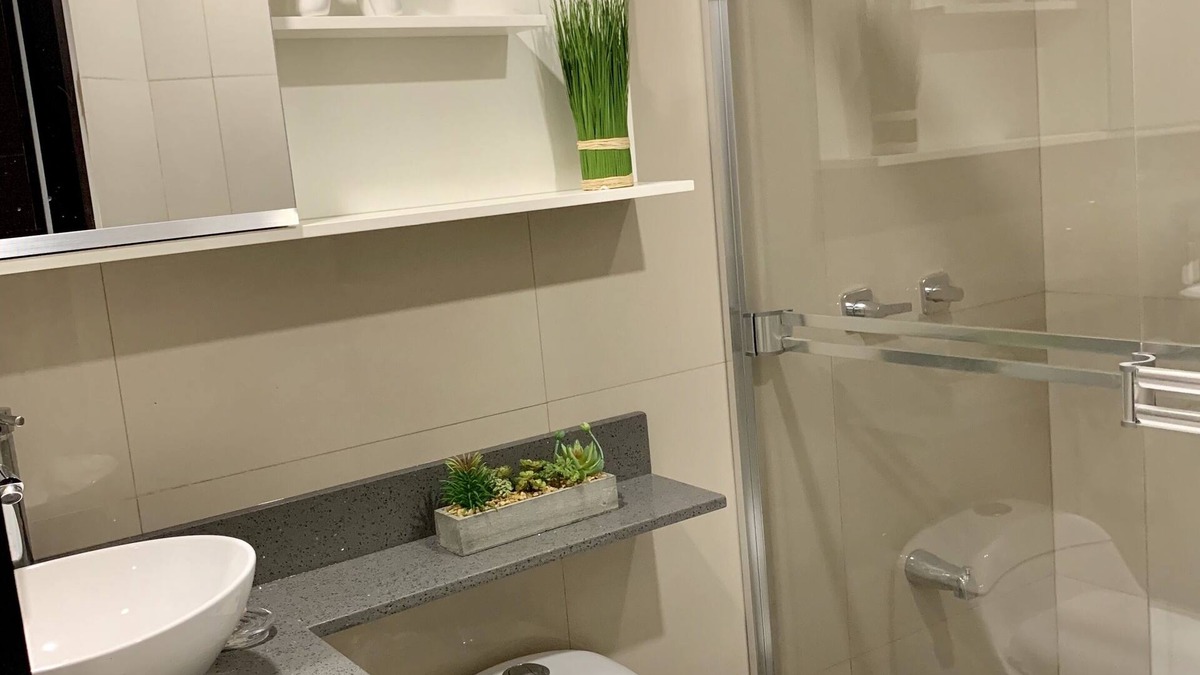 Santa Ana Apartment | Modern and private apartment in luxury villa!