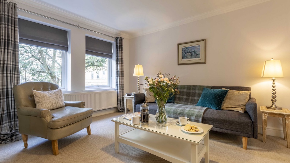 Bath House | Modern and spacious central mews house for 4 with private parking