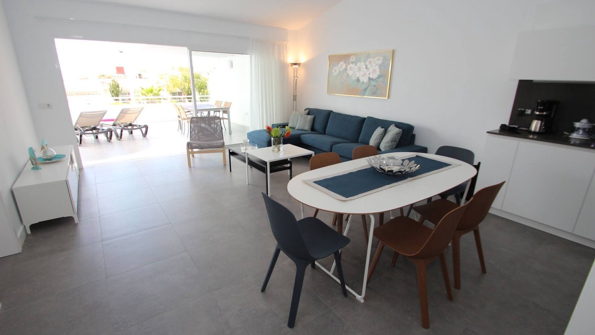 San Eugenio Apartment | Modern apartment, central location, 350 m to the beach, community pool