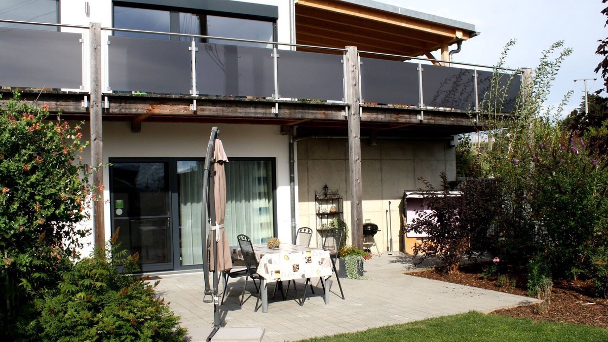 Roetz Apartment | Modern Apartment near Forest in Heinrichskirchen
