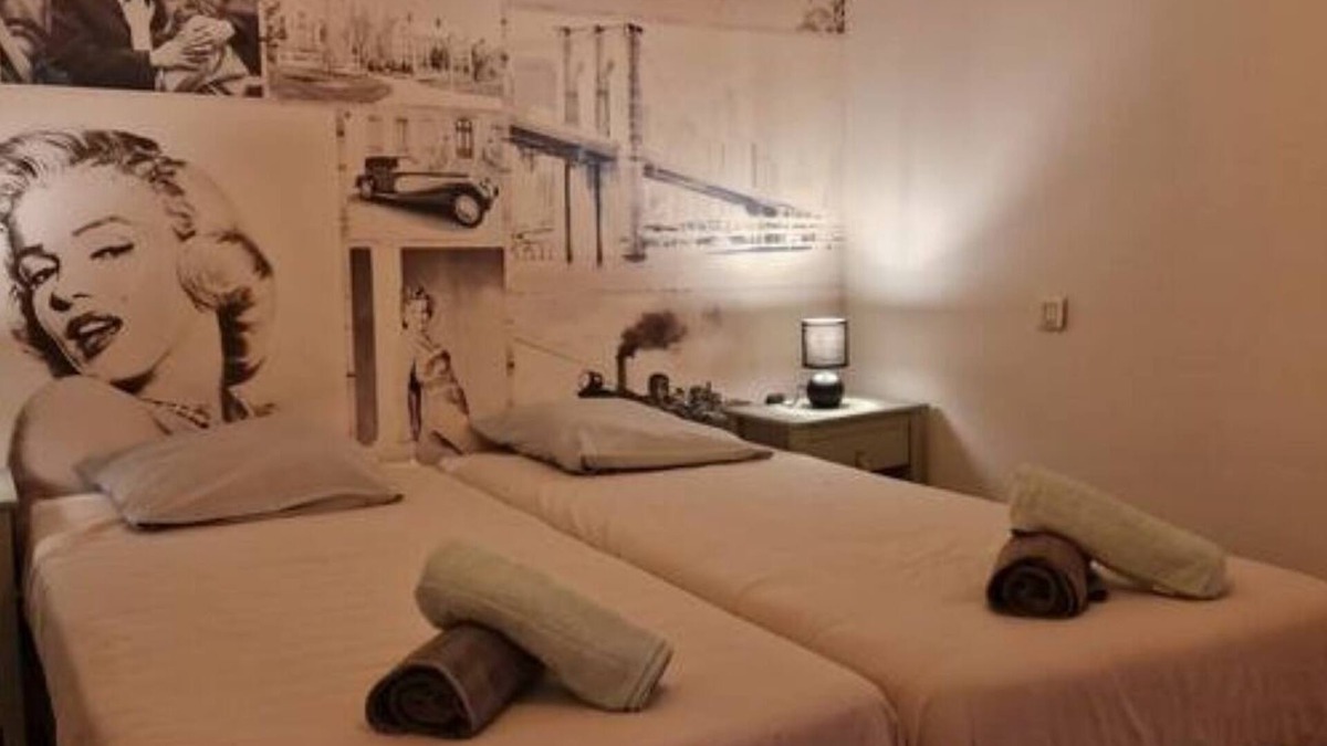 Aire-sur-l'Adour Apartment | Modern apartment