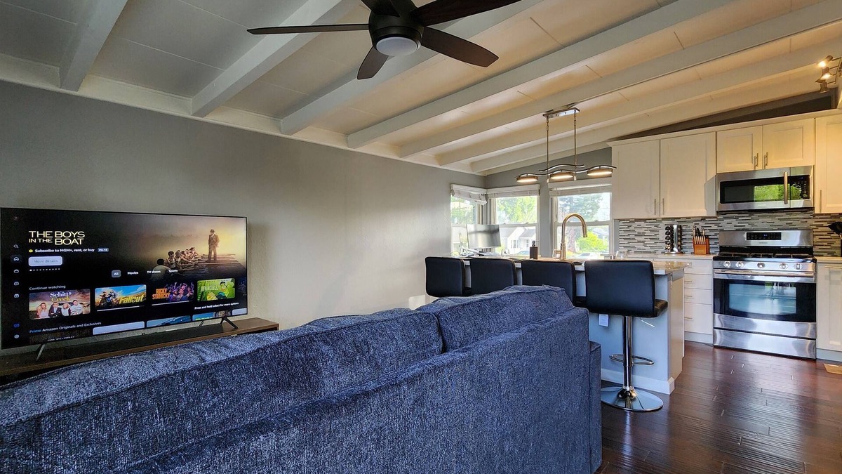 West Sacramento Apartment | Modern Apartment Near Downtown Sac