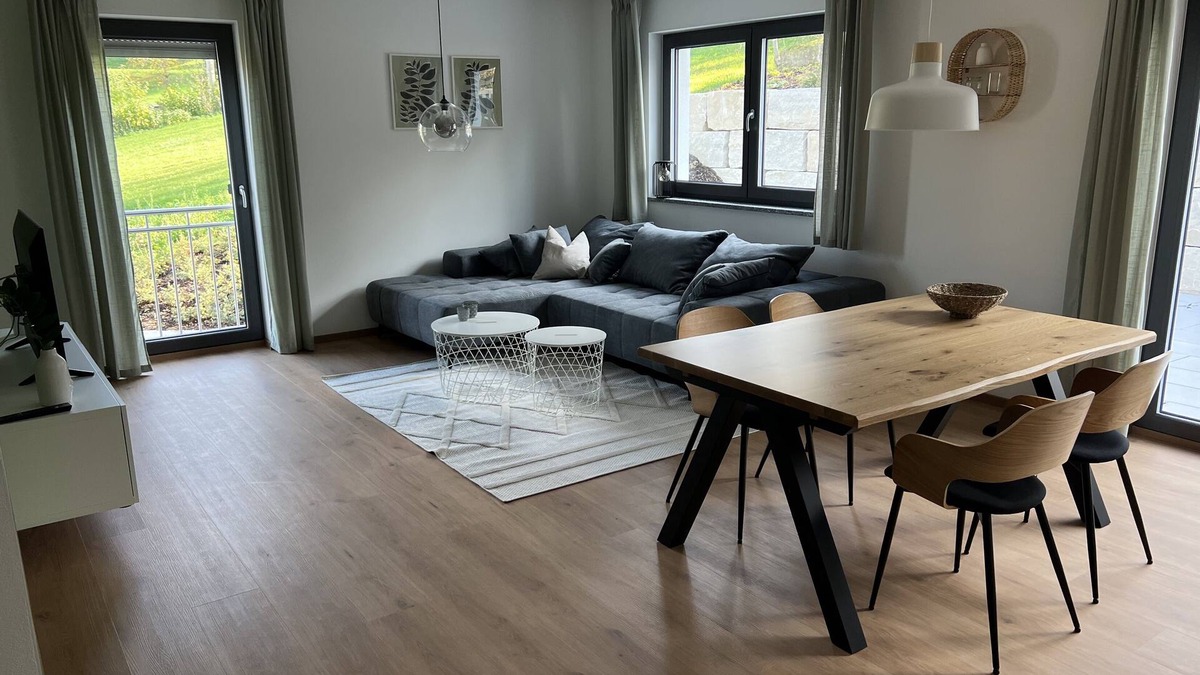 Weissenburg in Bayern Apartment | Modern apartment (75sqm) with balcony and terrace in idyllic surroundings