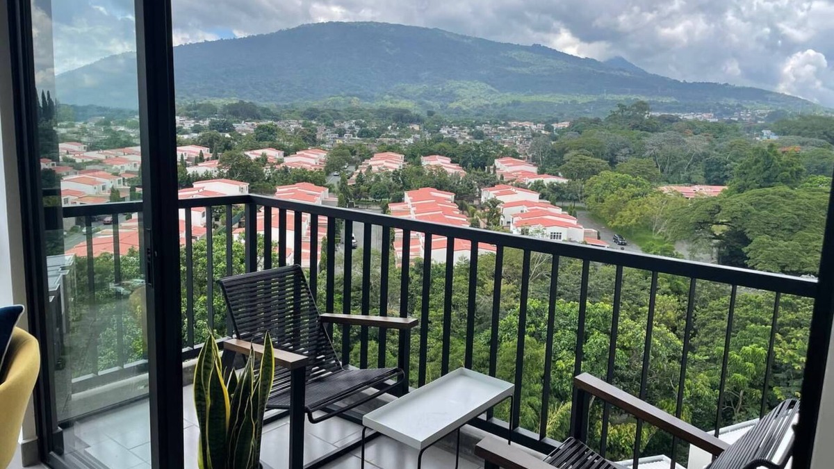 Santa Tecla Apartment | Modern Apartment 901 with Panoramic Volcano View - Santa Tecla