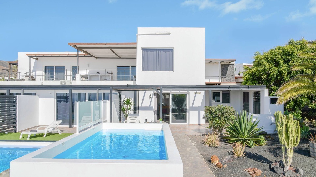 Macher House | Modern Apartment Casa Amanecer 1 with Pool, Terrace & Wi-Fi; Parking Available