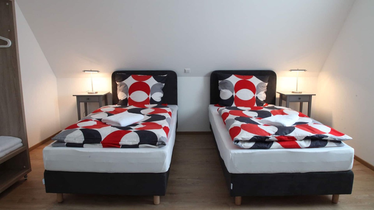 Oberboihingen Apartment | Modern apartment near Messe Stuttgart (E)