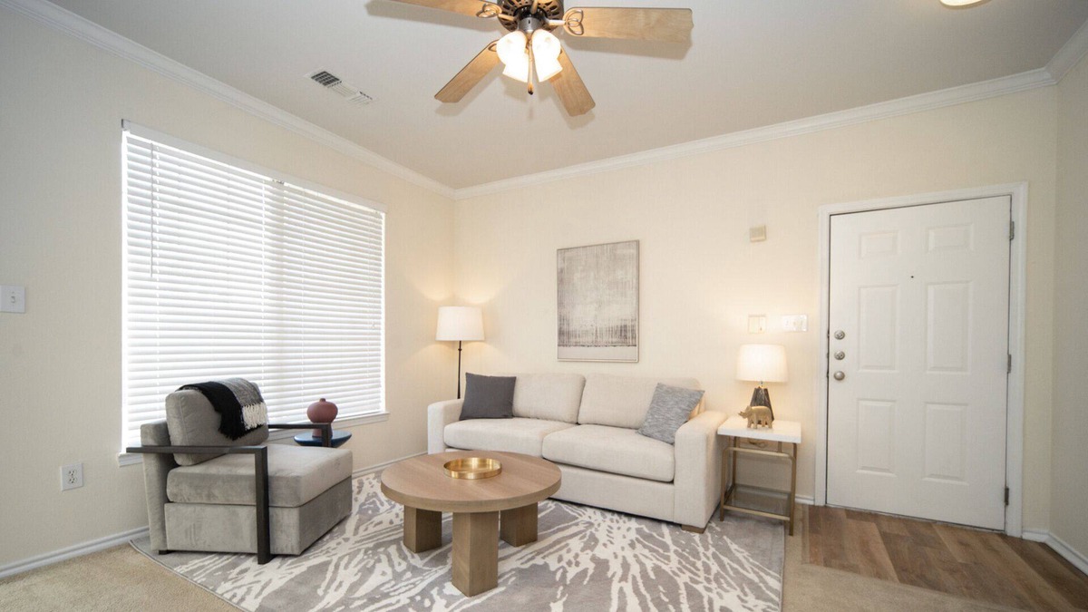 West Chester Apartment | Modern Apartment in Prime Location (ID7083X61)
