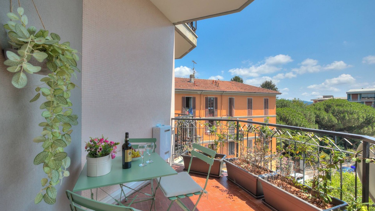 Arona Apartment | Modern Apartment in Arona, Arona, Italy