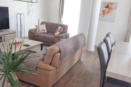 Anderlecht Apartment | Modern Apartment in Cureghem, Anderlecht, 134 m² + Terrace