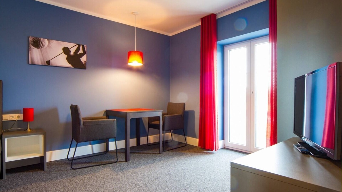 Muennerstadt Apartment | Modern apartment in a quiet location with a view of nature