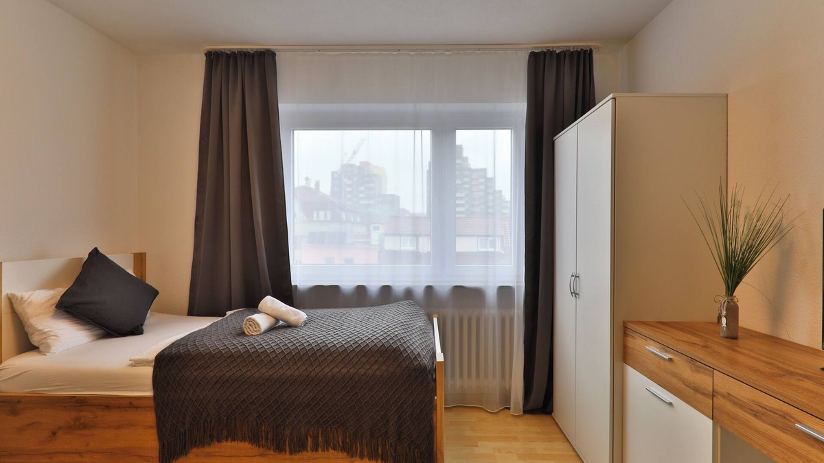 Goeppingen Apartment | Modern apartment in the center, connection to Stuttgart, Märklineum and EWS Arena.