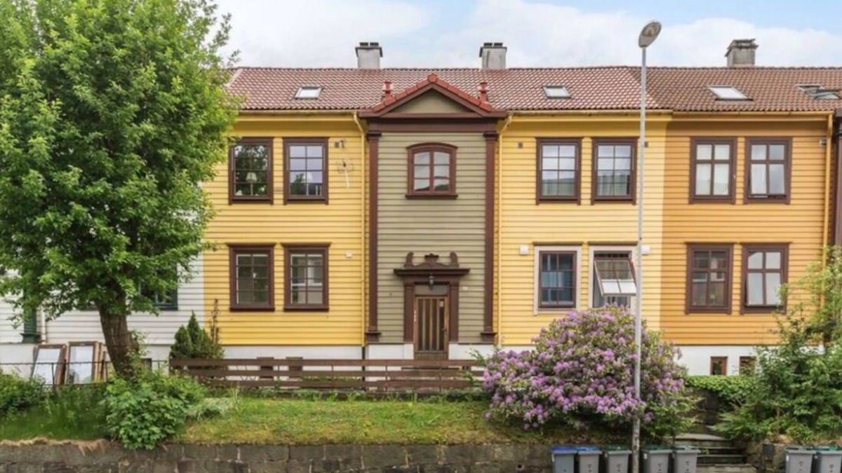 Arstad Apartment | Modern apartment in traditional wooden house in Bergen