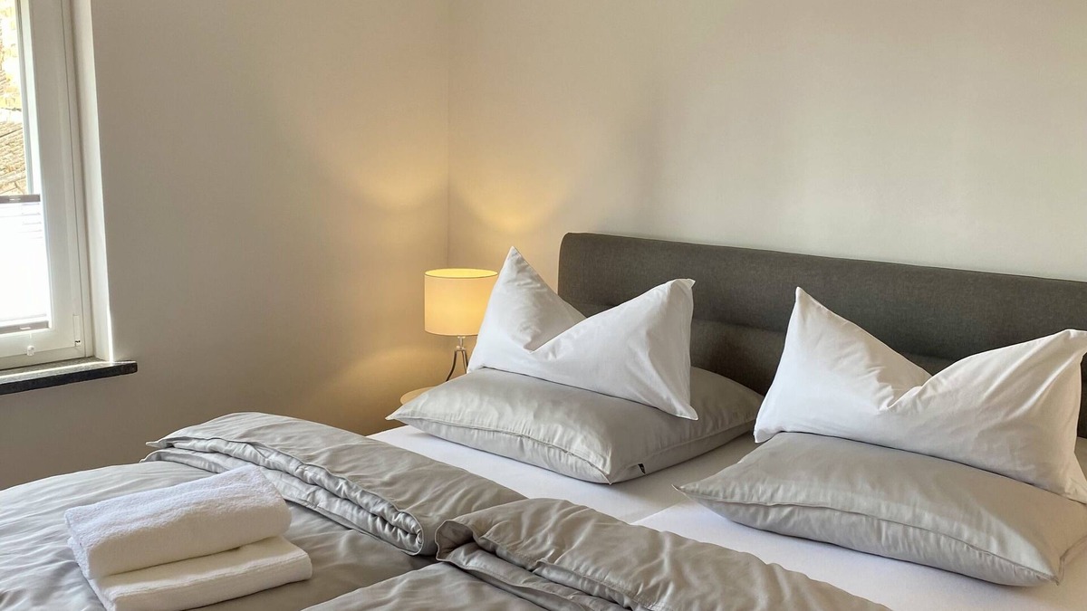 Domitz Apartment | Modern apartment in the historic old town of Dömitz