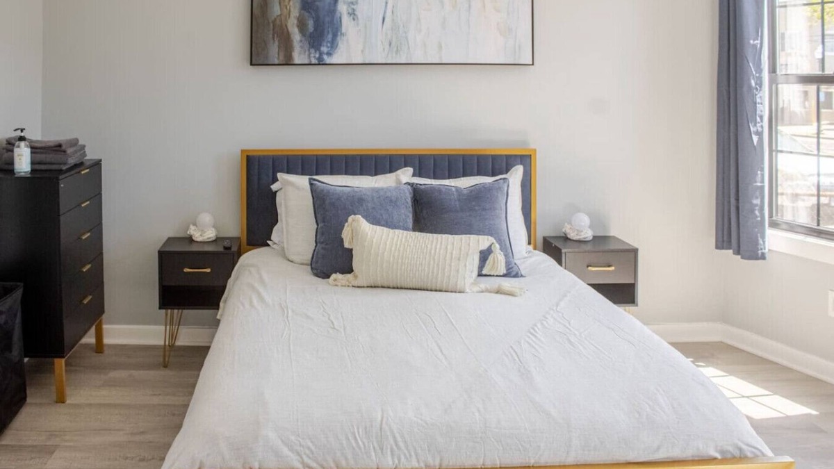 Black Rock Historic District Apartment | Modern Apartment in Black Rock