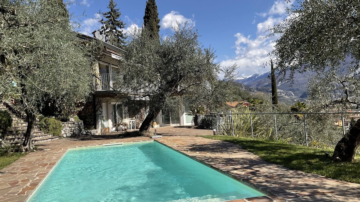 Riva del Garda Apartment | Modern apartment with great views and private terrace