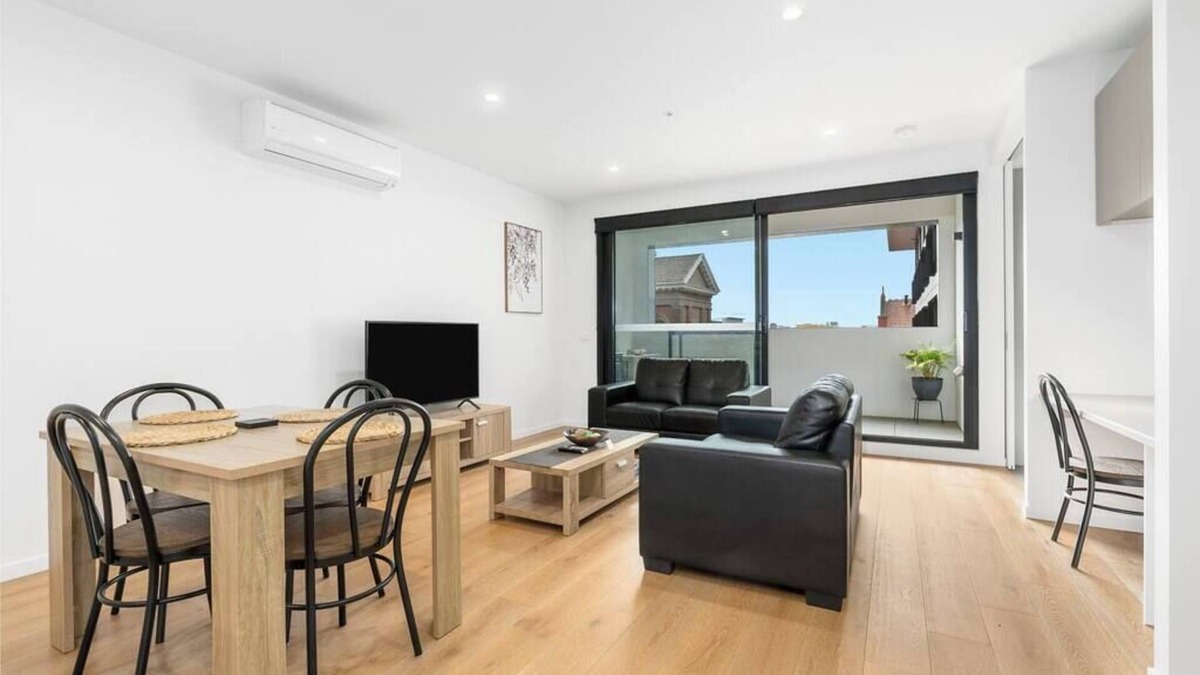 Geelong Apartment | Modern Apartment near Hospital, Geelong